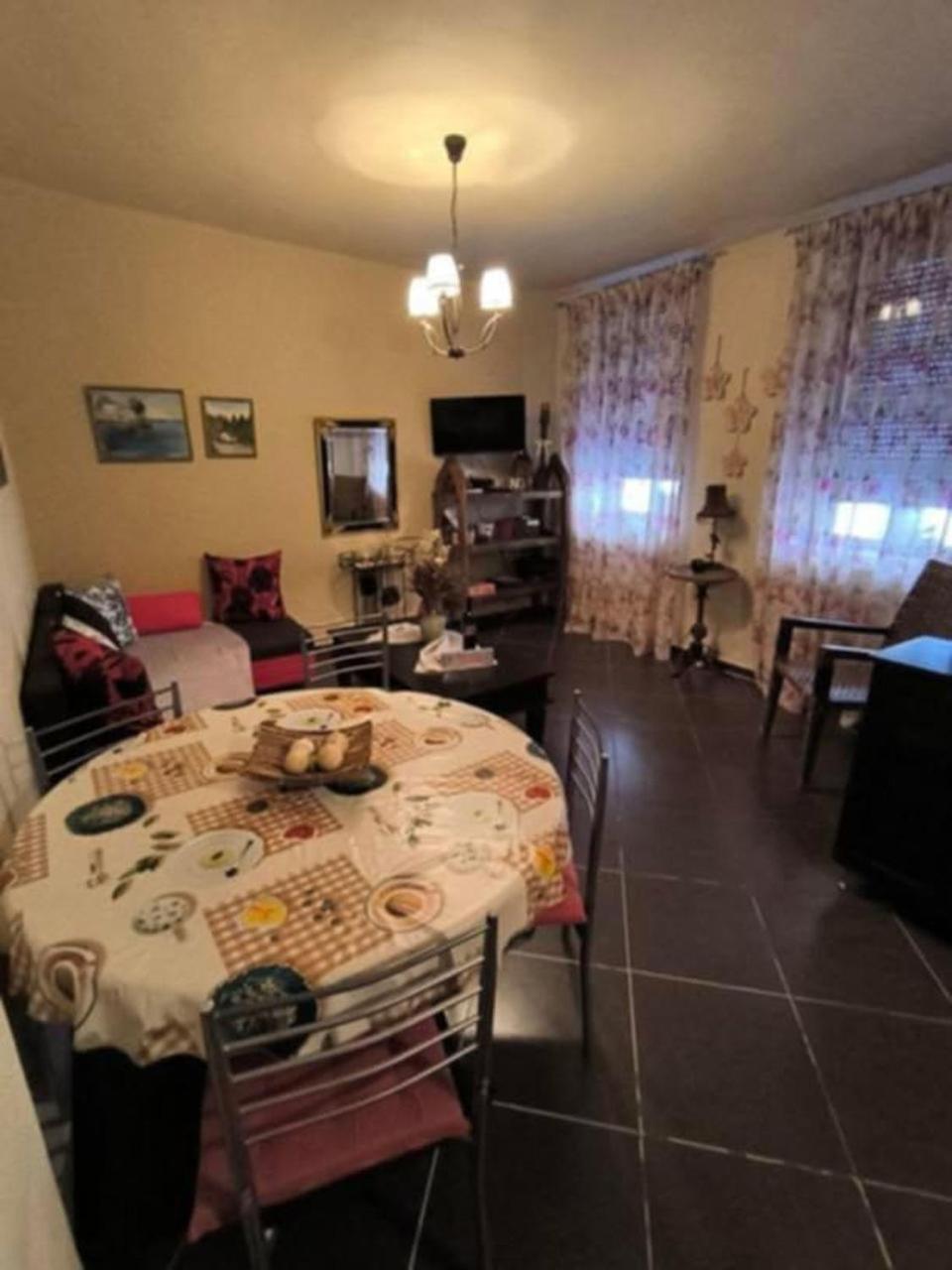 Cozy Apartment Alexandros Near Aqueduct Kavala Exterior foto