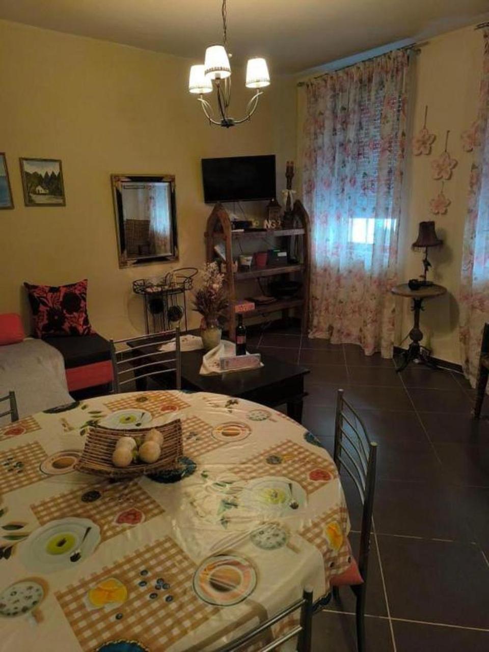 Cozy Apartment Alexandros Near Aqueduct Kavala Exterior foto